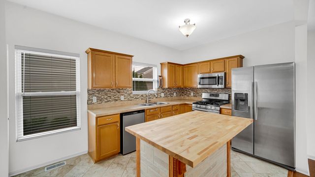 12772 Rutledge Place, Crown Point, IN 46307
