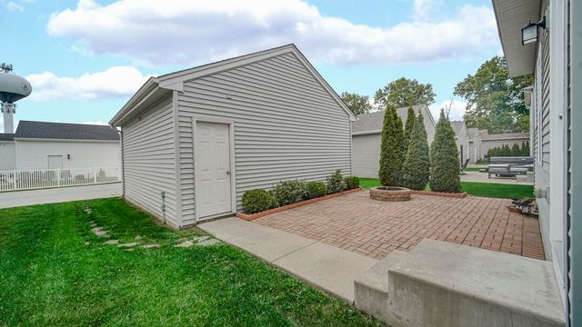 12772 Rutledge Place, Crown Point, IN 46307