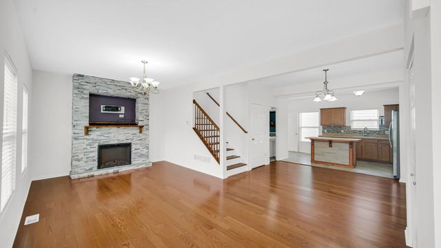 12772 Rutledge Place, Crown Point, IN 46307
