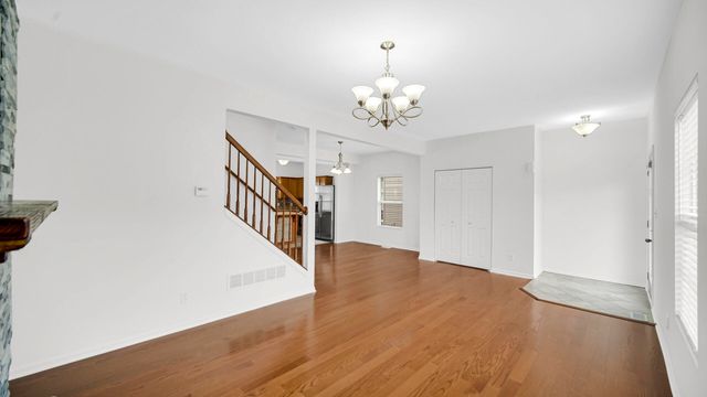 12772 Rutledge Place, Crown Point, IN 46307