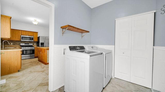 12772 Rutledge Place, Crown Point, IN 46307