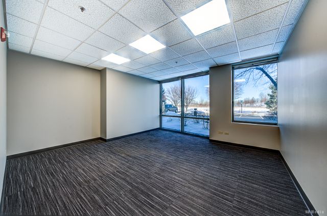 18927 Hickory Creek Drive, Mokena, IL 60448