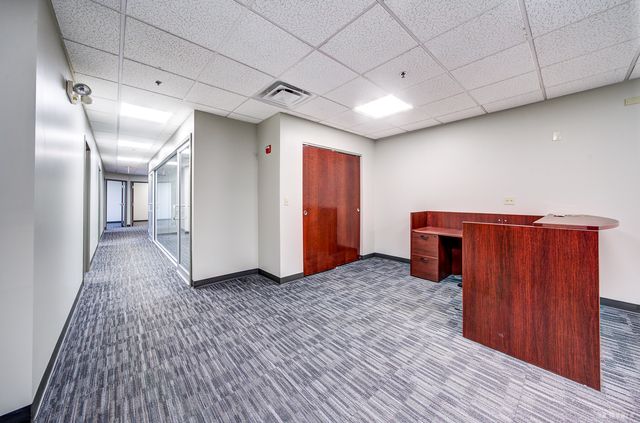 18927 Hickory Creek Drive, Mokena, IL 60448