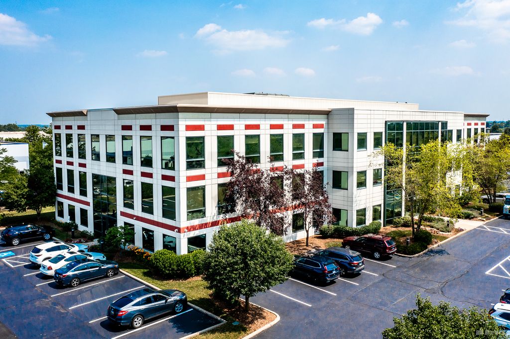 18927 Hickory Creek Drive, Mokena, IL 60448