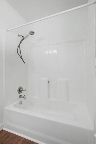 240 Swift Dr, Goodlettsville, TN 37072