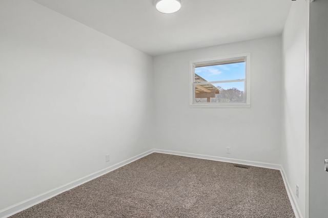 240 Swift Dr, Goodlettsville, TN 37072