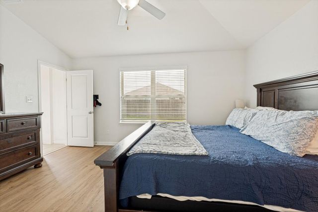 1618 Woodlands DR, Kyle, TX 78640