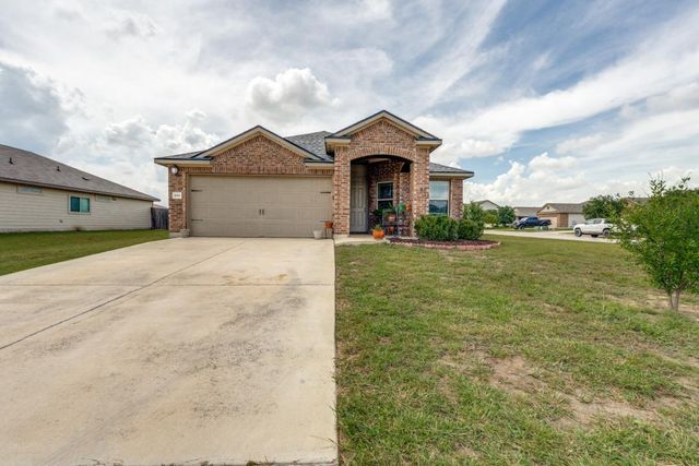 1618 Woodlands DR, Kyle, TX 78640
