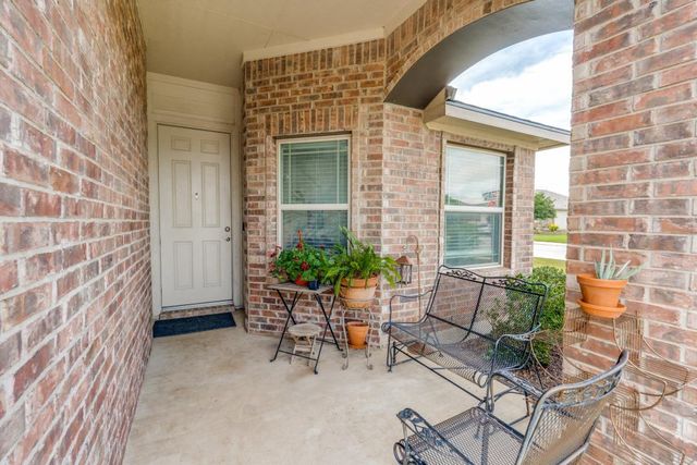 1618 Woodlands DR, Kyle, TX 78640