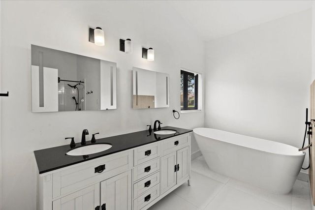 20221 NW 8th Street, Pembroke Pines, FL 33029