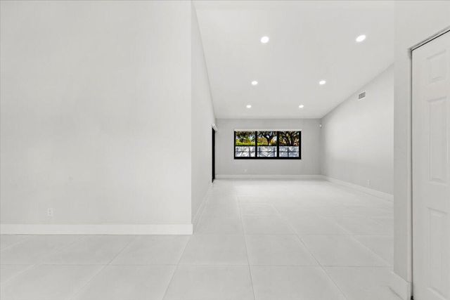 20221 NW 8th Street, Pembroke Pines, FL 33029