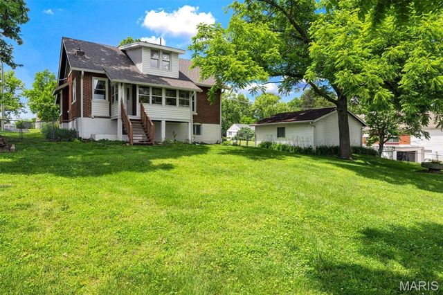 3728 Fee Fee Road, Bridgeton, MO 63044