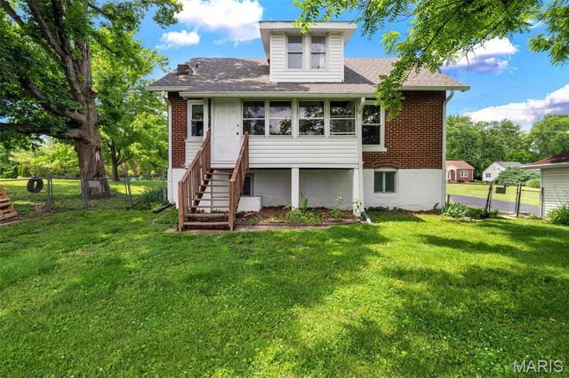 3728 Fee Fee Road, Bridgeton, MO 63044