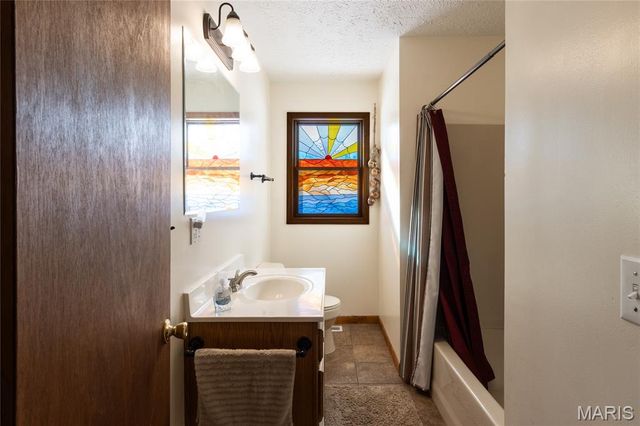 20243 Hemlock Road, Lebanon, MO 65536