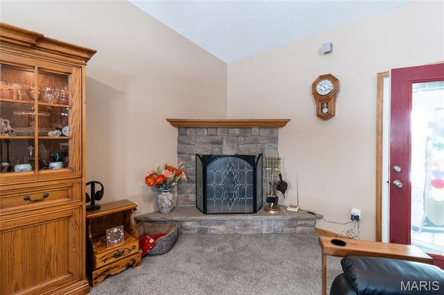 20243 Hemlock Road, Lebanon, MO 65536