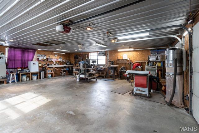 20243 Hemlock Road, Lebanon, MO 65536