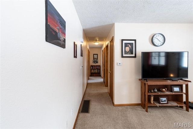 20243 Hemlock Road, Lebanon, MO 65536