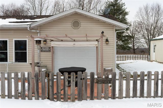 20243 Hemlock Road, Lebanon, MO 65536