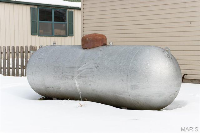 20243 Hemlock Road, Lebanon, MO 65536