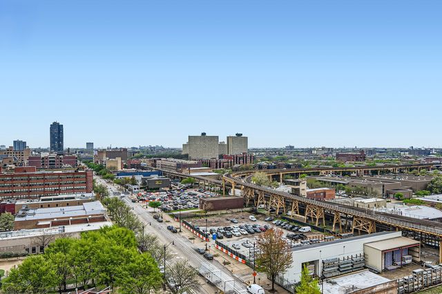 50 E 16th Street 1111, Chicago, IL 60616