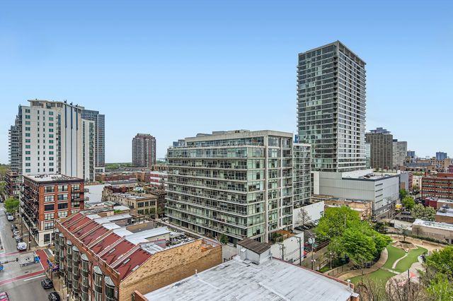 50 E 16th Street 1111, Chicago, IL 60616