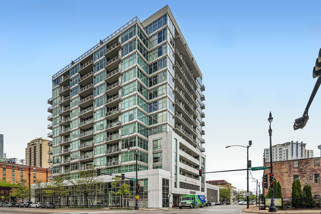 50 E 16th Street 1111, Chicago, IL 60616
