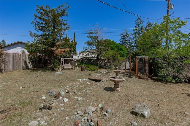12113 Griffin Way, Auburn, CA 95602