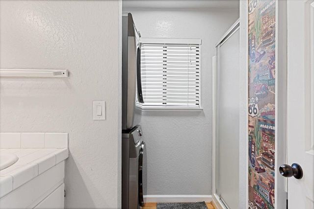 12113 Griffin Way, Auburn, CA 95602