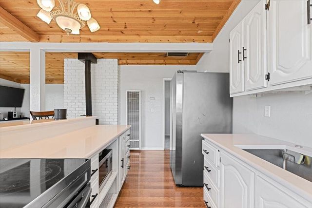 12113 Griffin Way, Auburn, CA 95602