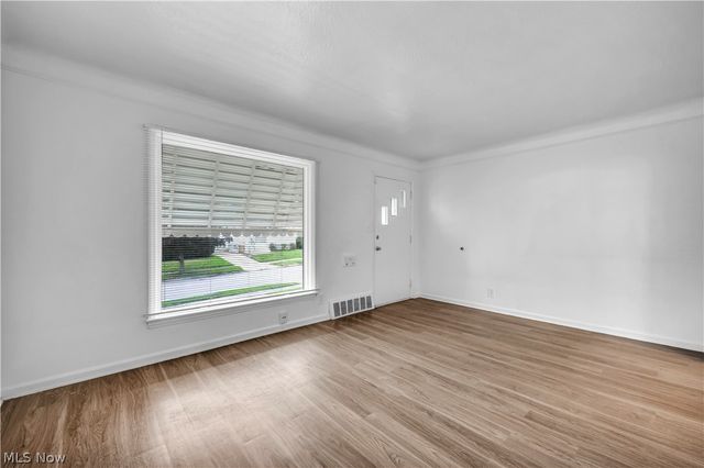 4625 E 88th Street, Garfield Heights, OH 44125