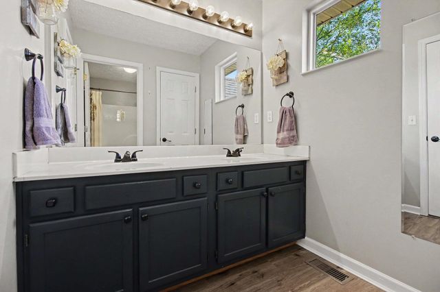 2250 Gribble Drive, Covington, KY 41017