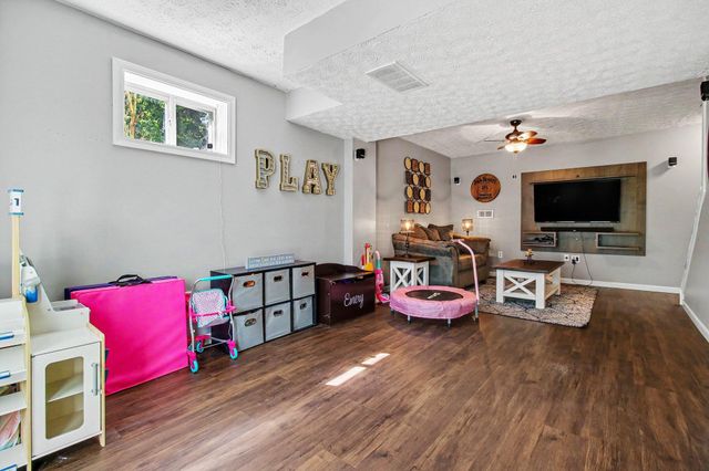 2250 Gribble Drive, Covington, KY 41017