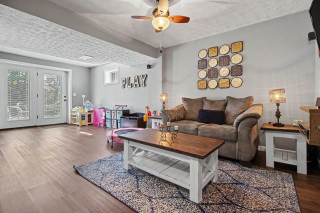2250 Gribble Drive, Covington, KY 41017