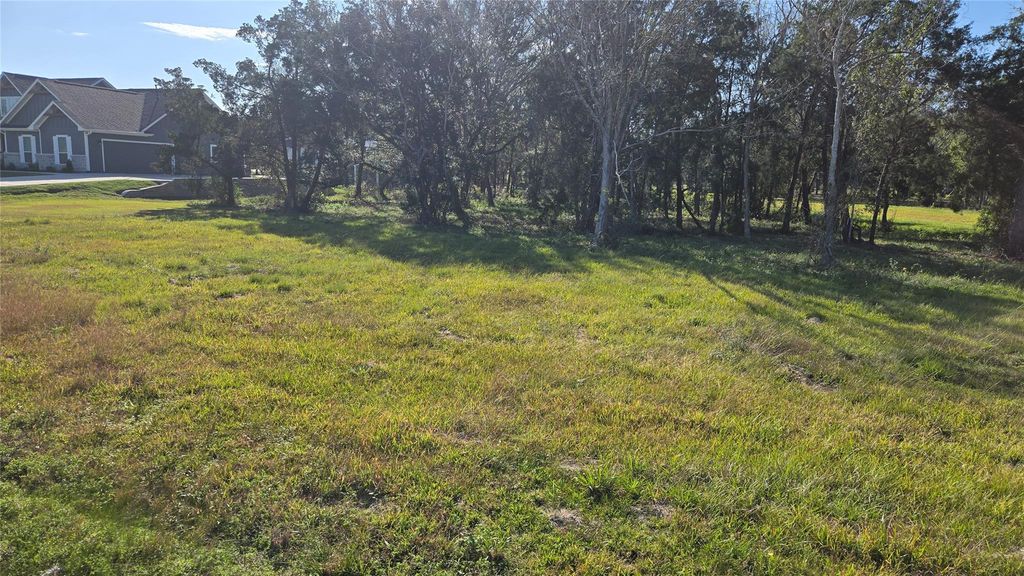 3828 County Road 326, Alvin, TX 77511