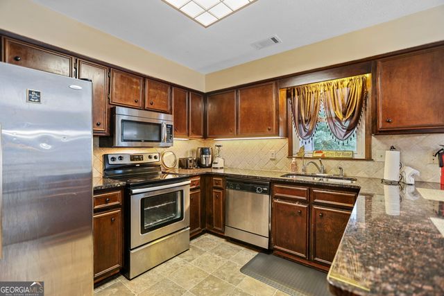 110 Waverly Way, Lagrange, GA 30240