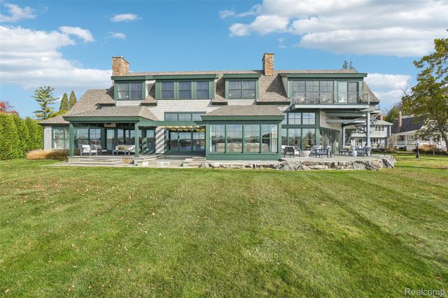 12410 Woodhull Landing, Fenton Charter Township, MI 48430