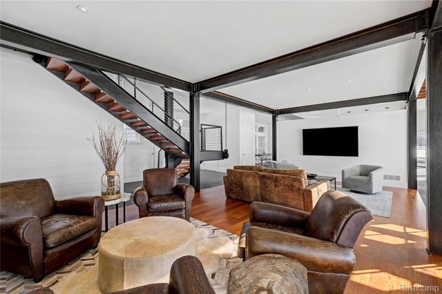 12410 Woodhull Landing, Fenton Charter Township, MI 48430