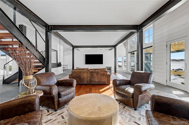 12410 Woodhull Landing, Fenton Charter Township, MI 48430