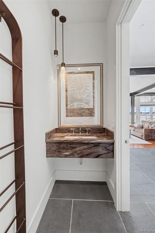 12410 Woodhull Landing, Fenton Charter Township, MI 48430