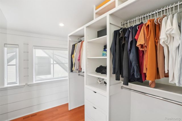 12410 Woodhull Landing, Fenton Charter Township, MI 48430