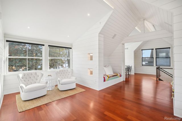 12410 Woodhull Landing, Fenton Charter Township, MI 48430