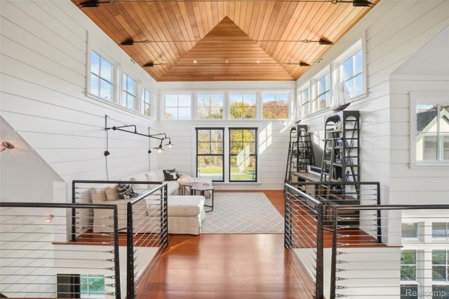 12410 Woodhull Landing, Fenton Charter Township, MI 48430