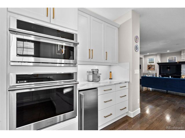 25045 E Park Crescent Dr, Aurora, CO 80016