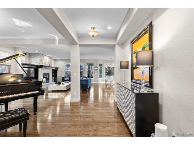 25045 E Park Crescent Dr, Aurora, CO 80016