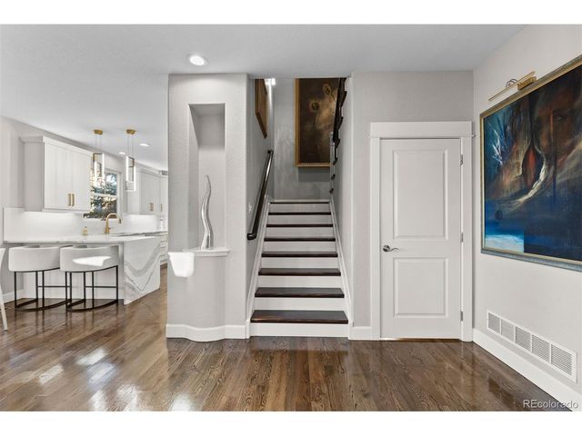 25045 E Park Crescent Dr, Aurora, CO 80016