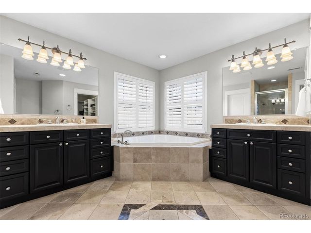 25045 E Park Crescent Dr, Aurora, CO 80016