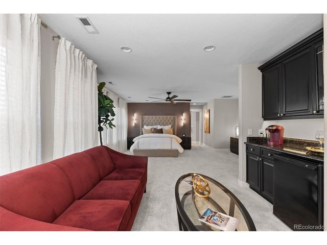 25045 E Park Crescent Dr, Aurora, CO 80016