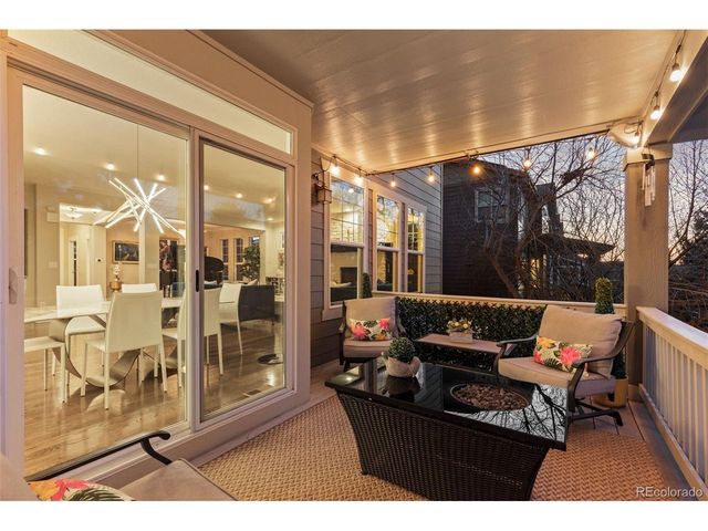 25045 E Park Crescent Dr, Aurora, CO 80016