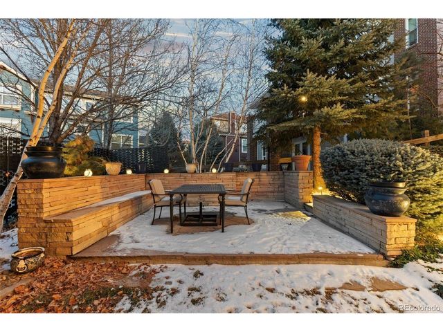 25045 E Park Crescent Dr, Aurora, CO 80016