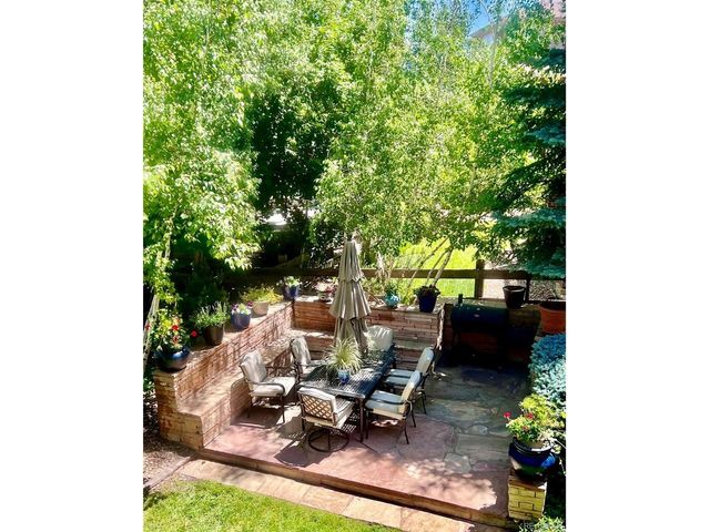 25045 E Park Crescent Dr, Aurora, CO 80016